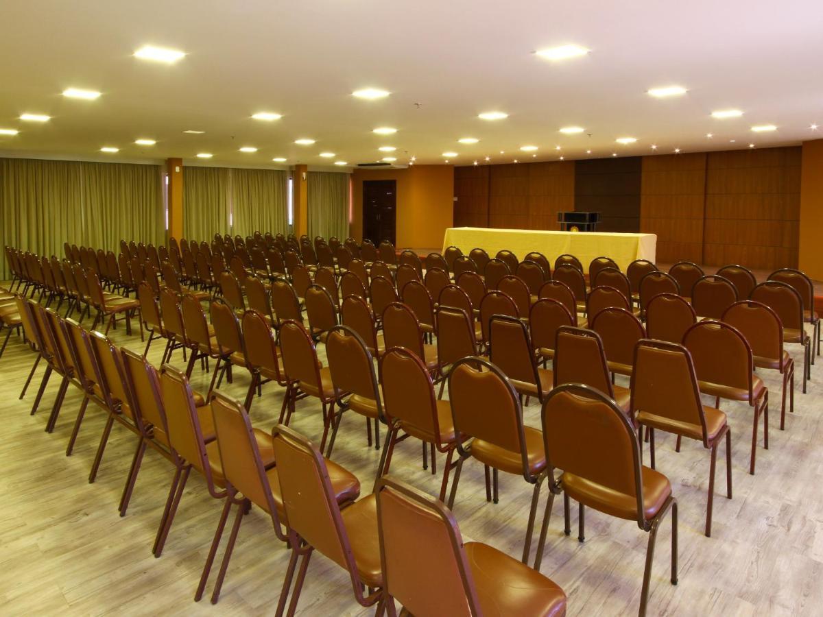 קאבו פריו Malibu Palace Hotel מראה חיצוני תמונה